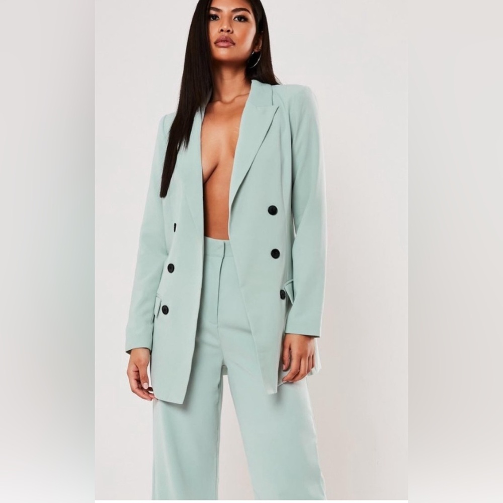 NWT Misguided Oversized Button front Blazer Mint Green Womens size 2